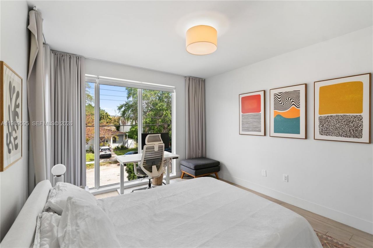 2420 SW 16th Ct, Unit 2420, Miami, FL 33145 Photo