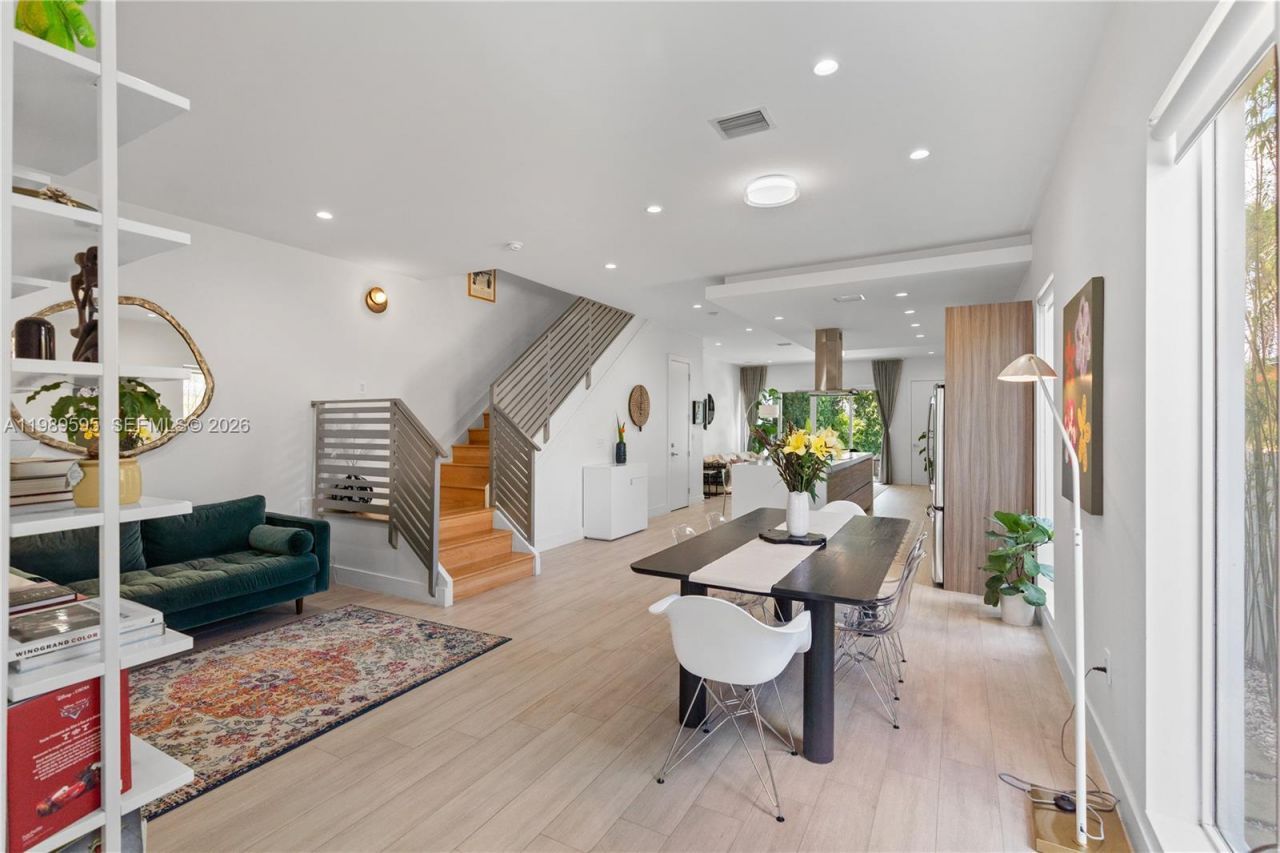 2420 SW 16th Ct, Unit 2420, Miami, FL 33145 Photo