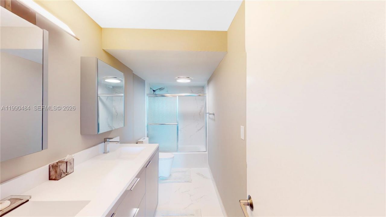 10275 Collins Ave, Unit 724, Bal Harbour, FL 33154 Photo