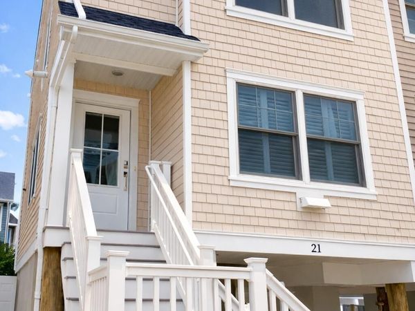 21 Shell Road, Mantoloking, NJ 08738