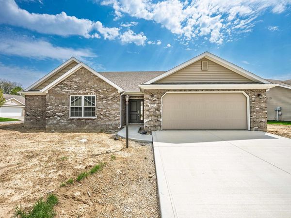 2805 W Preserve Lane, Muncie, IN 47304