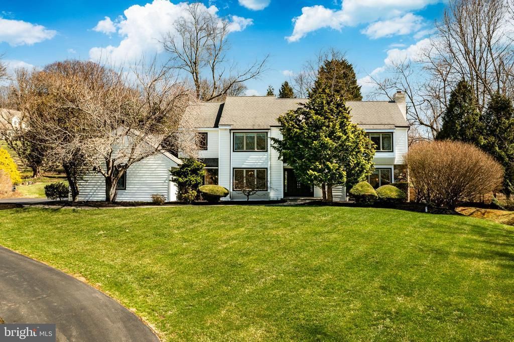 1677 Waterglen Drive, West Chester, PA 19382 Main Photo