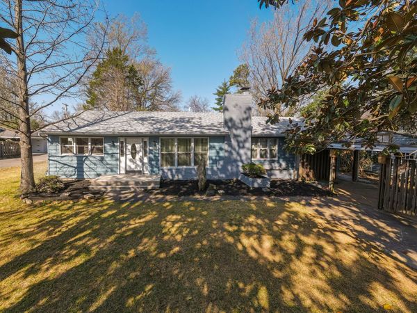 1004 S Taylor Drive , Carbondale, IL 62901