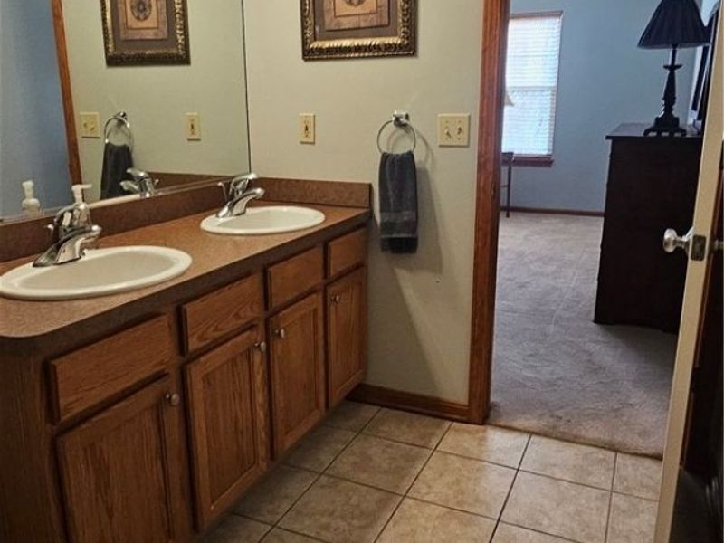 8783 Roberts Court, Unit 22A, Olmsted Falls, OH 44138 Photo 30