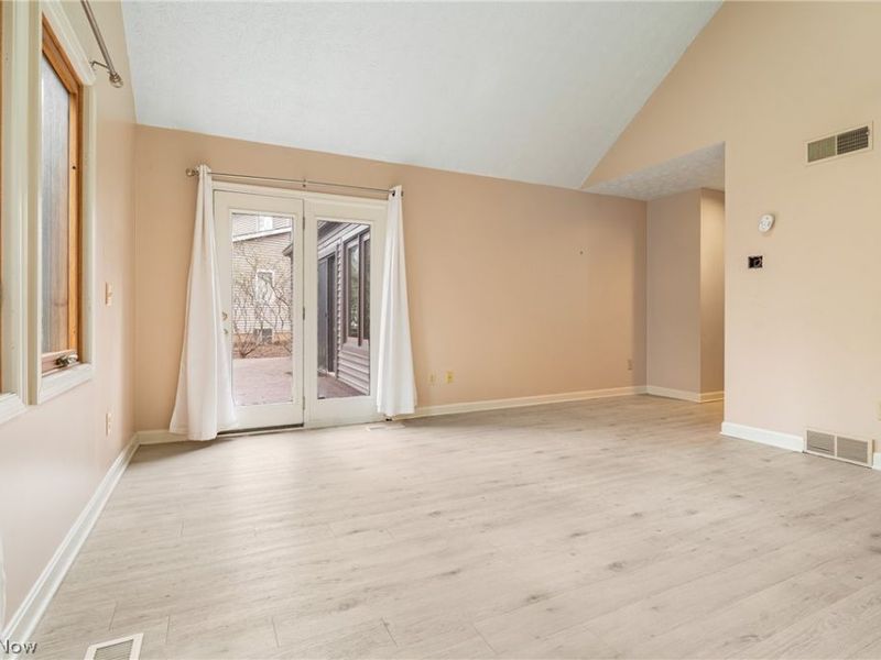 1536 Baycrest Drive NW, Canton, OH 44708 Photo 25