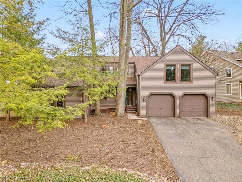 1536 Baycrest Drive NW, Canton, OH 44708 Photo 3