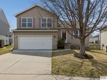 19361 U Street , Omaha, NE 68135