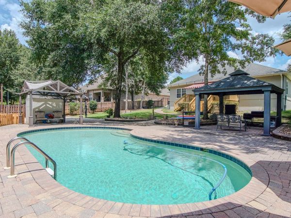 158 Whispering Way, Freeport, FL 32439