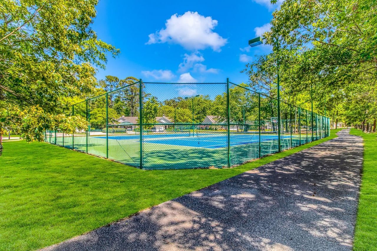 4507 Firethorne Dr. Photo 11