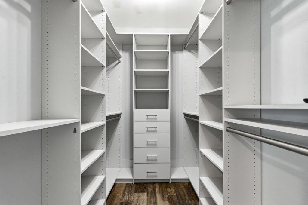 535 Trafalgar Ct. Photo 18