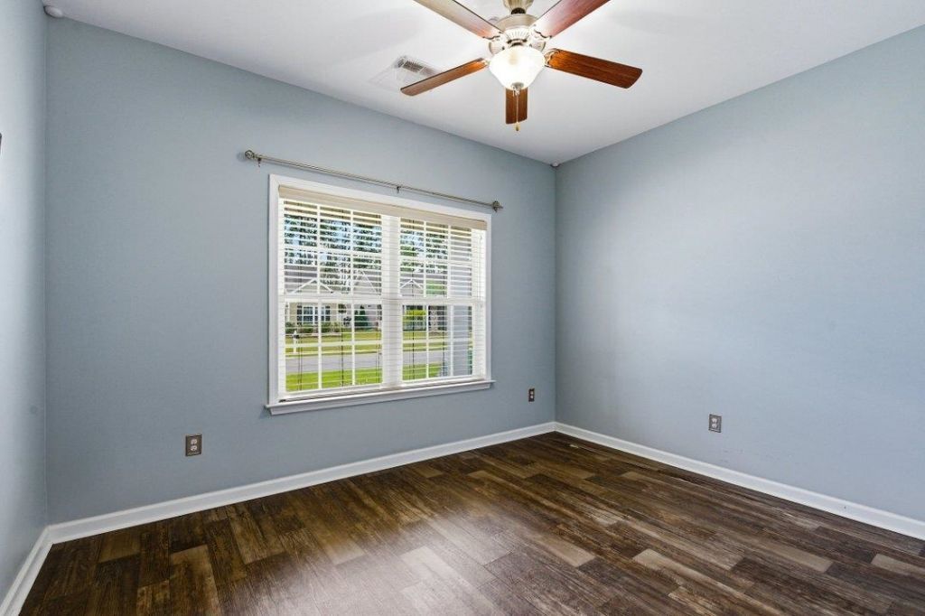 535 Trafalgar Ct. Photo 21