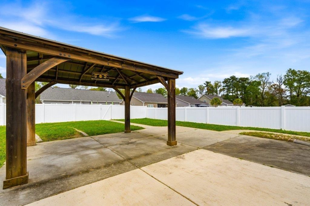 535 Trafalgar Ct. Photo 26