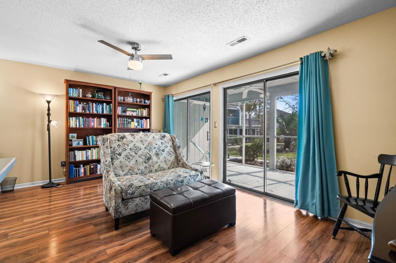 1851 Colony Dr. Photo 12