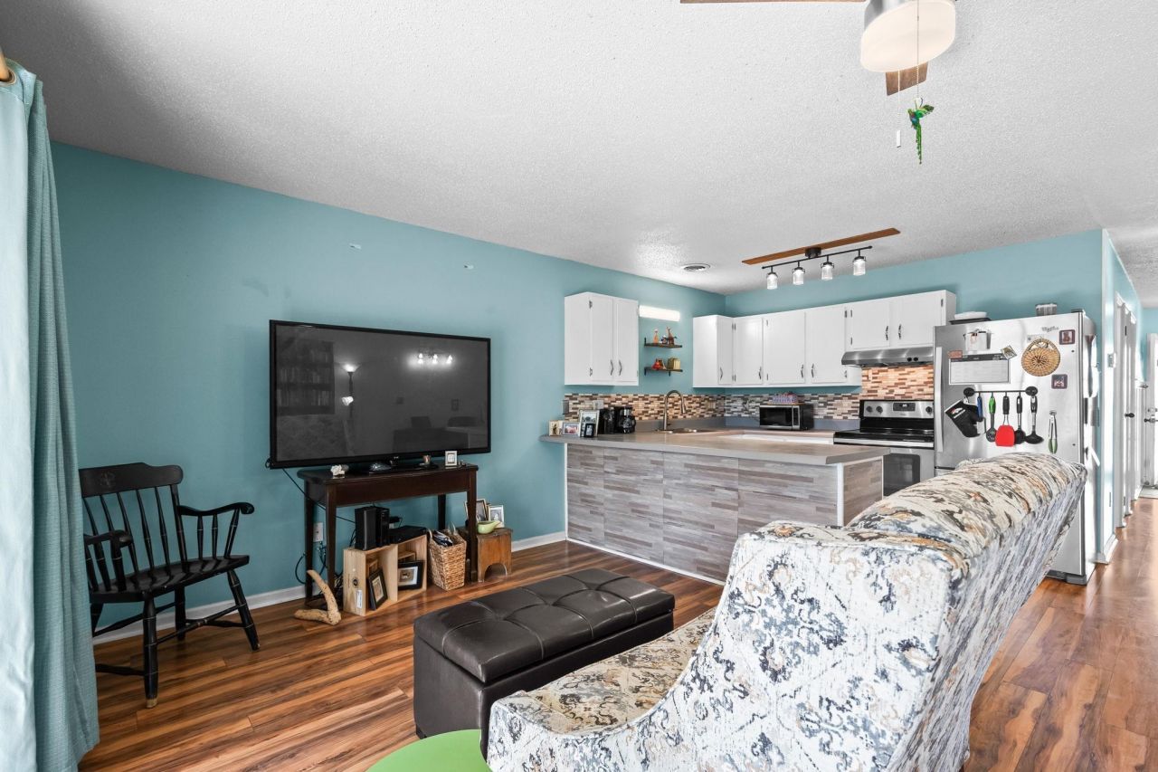 1851 Colony Dr. Photo 13