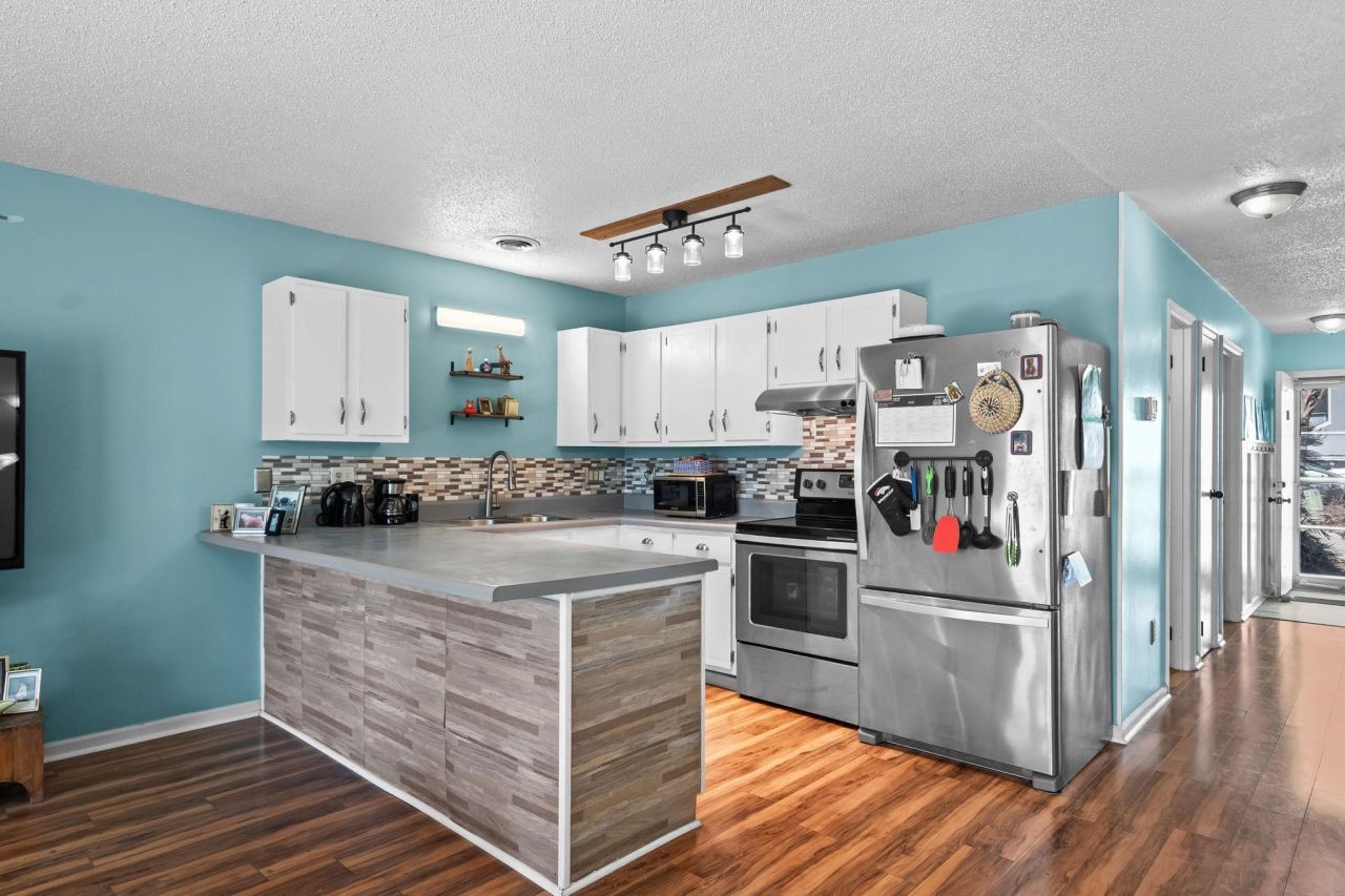 1851 Colony Dr. Photo 15