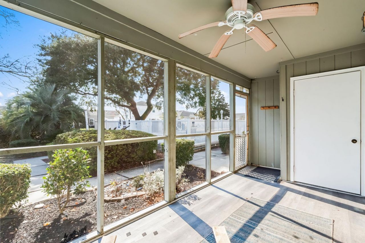 1851 Colony Dr. Photo 20