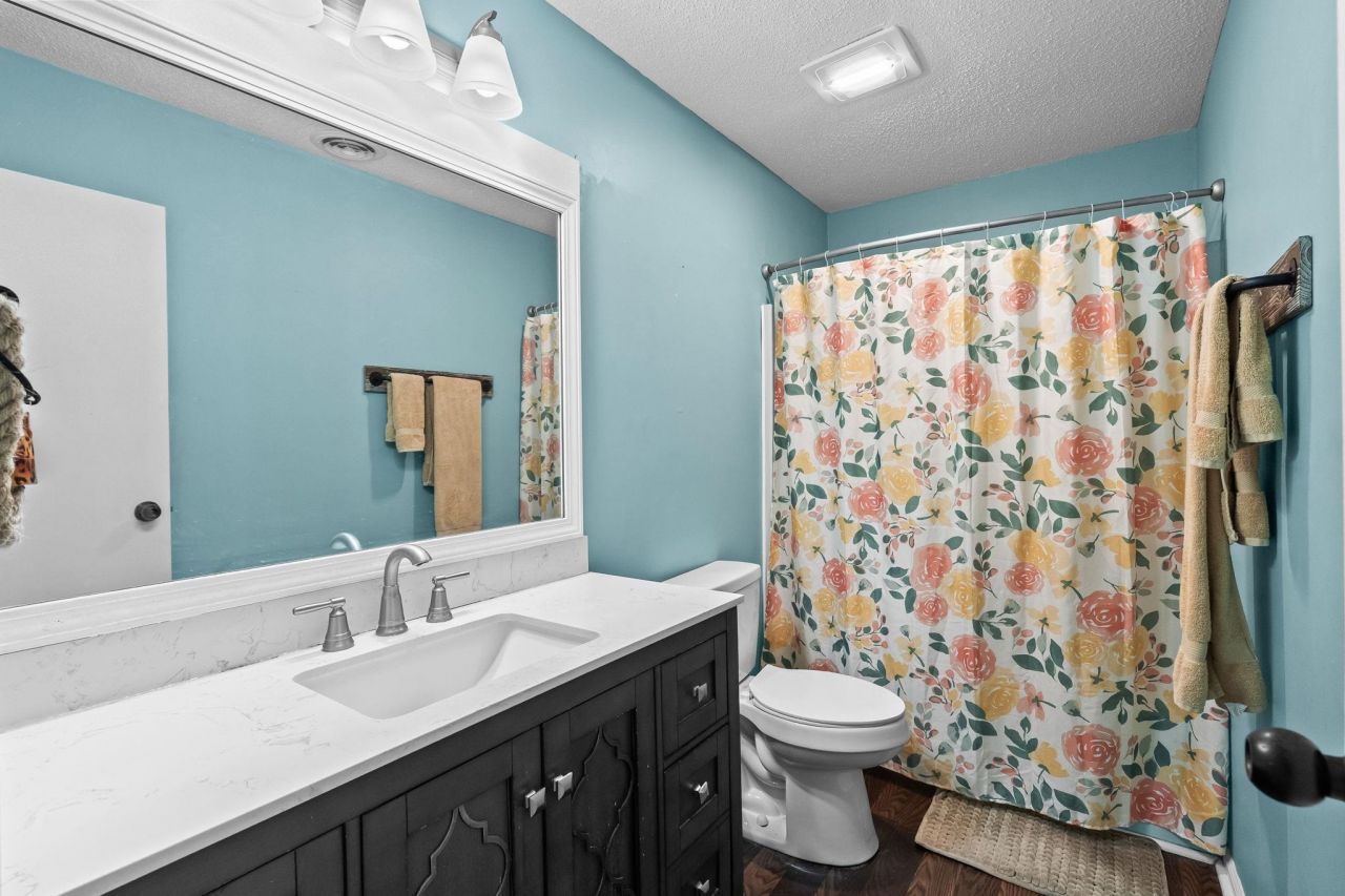 1851 Colony Dr. Photo 28