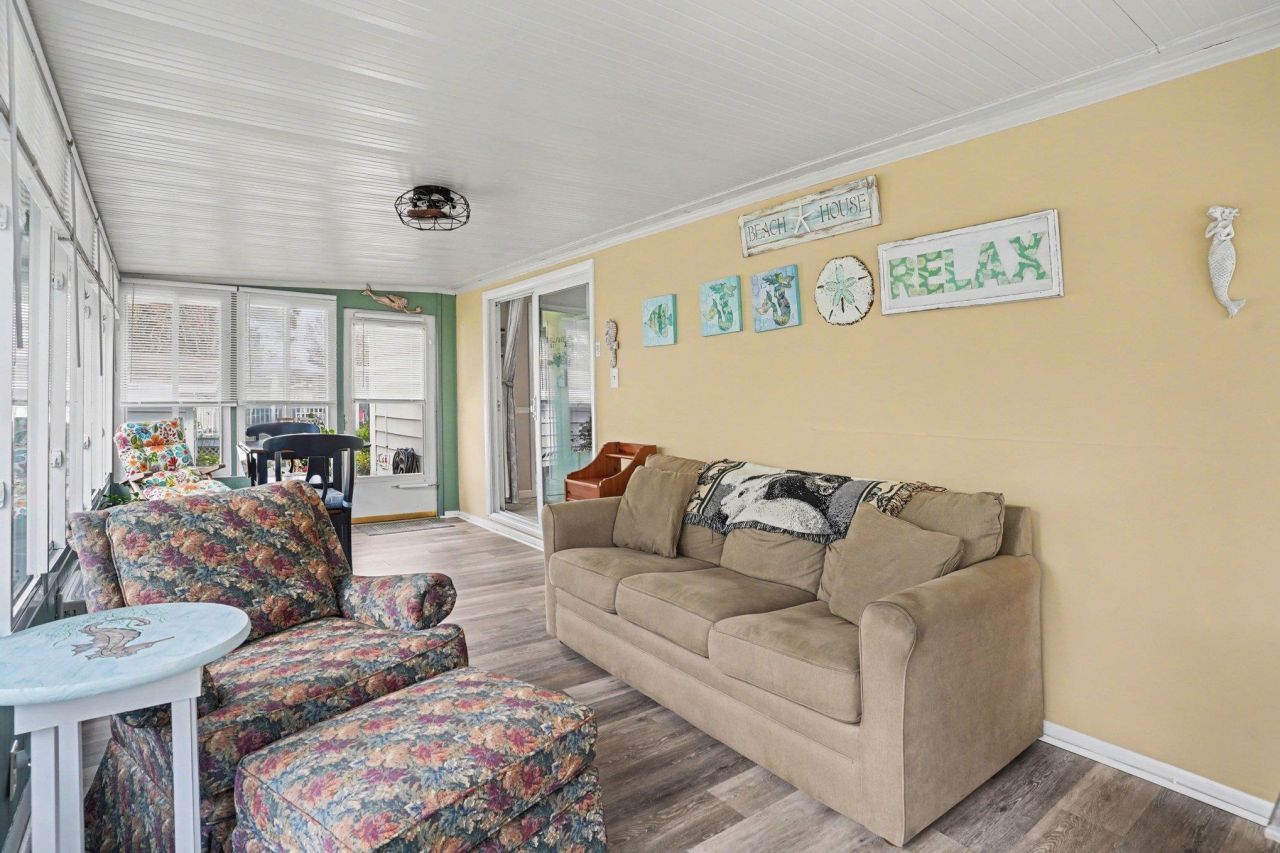 3175 Moon Shadow Ln. Photo 16