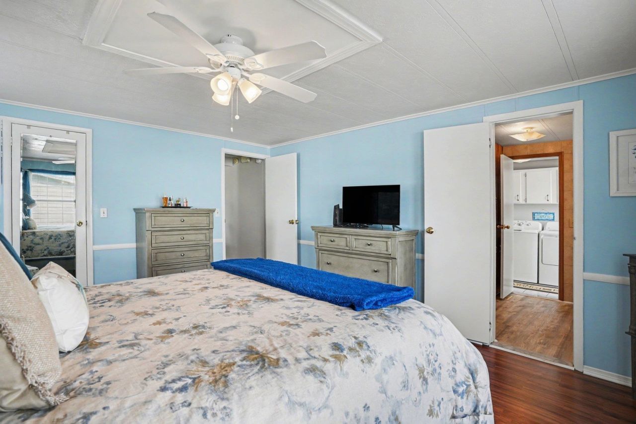 3175 Moon Shadow Ln. Photo 18