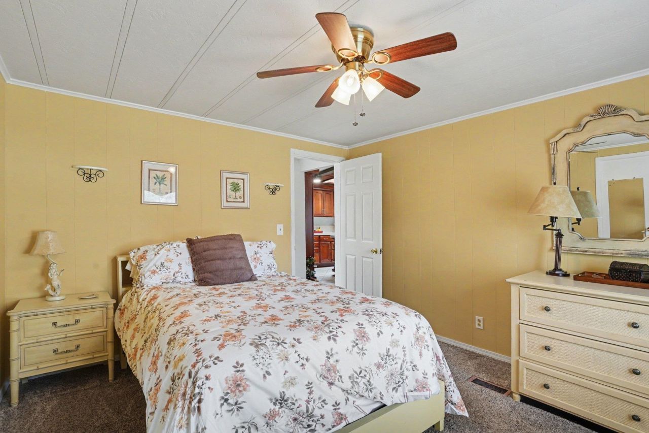 3175 Moon Shadow Ln. Photo 22