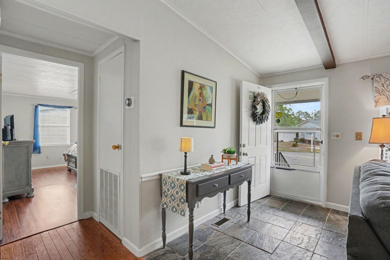 3175 Moon Shadow Ln. Photo 5