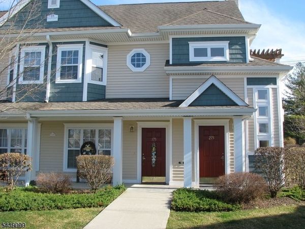 175 Old Farm Dr, Allamuchy, NJ 07838