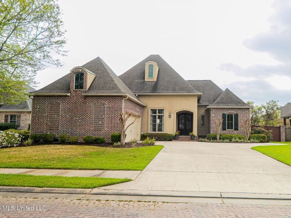 398 Goose Pointe Boulevard, Biloxi, MS 39531