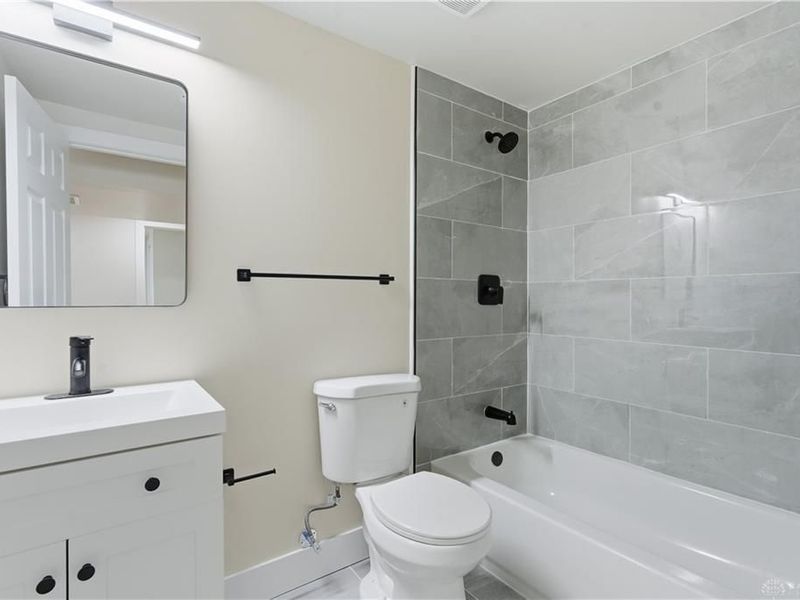 1105 Paget Drive, Miamisburg, OH 45342 Photo 24