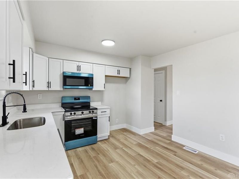 1105 Paget Drive, Miamisburg, OH 45342 Photo 8