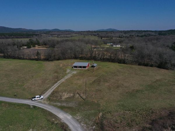 44 Duncan Ln, Story, AR 71970