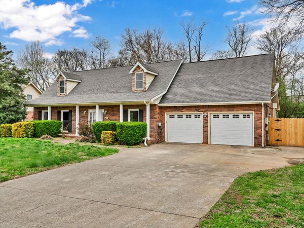 260 Cheshire Rd, Clarksville, TN 37043