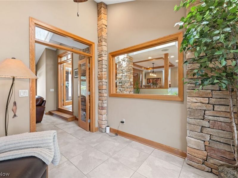 1105 Riverwoods Drive, Akron, OH 44313 Photo 18