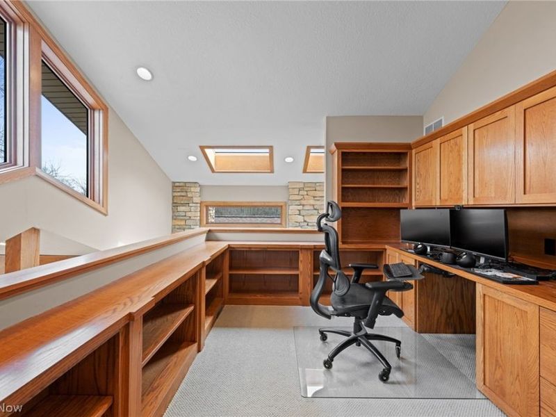 1105 Riverwoods Drive, Akron, OH 44313 Photo 27