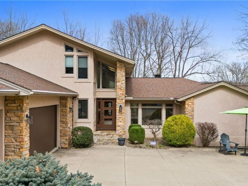 1105 Riverwoods Drive, Akron, OH 44313 Photo 3