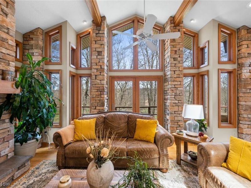 1105 Riverwoods Drive, Akron, OH 44313 Photo 4