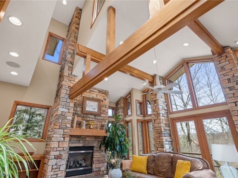 1105 Riverwoods Drive, Akron, OH 44313 Photo 5