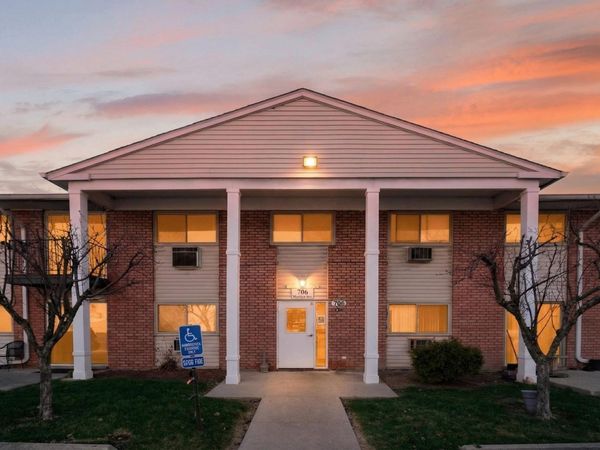 706 Marilyn Avenue, Unit 107, Glendale Heights, IL 60139