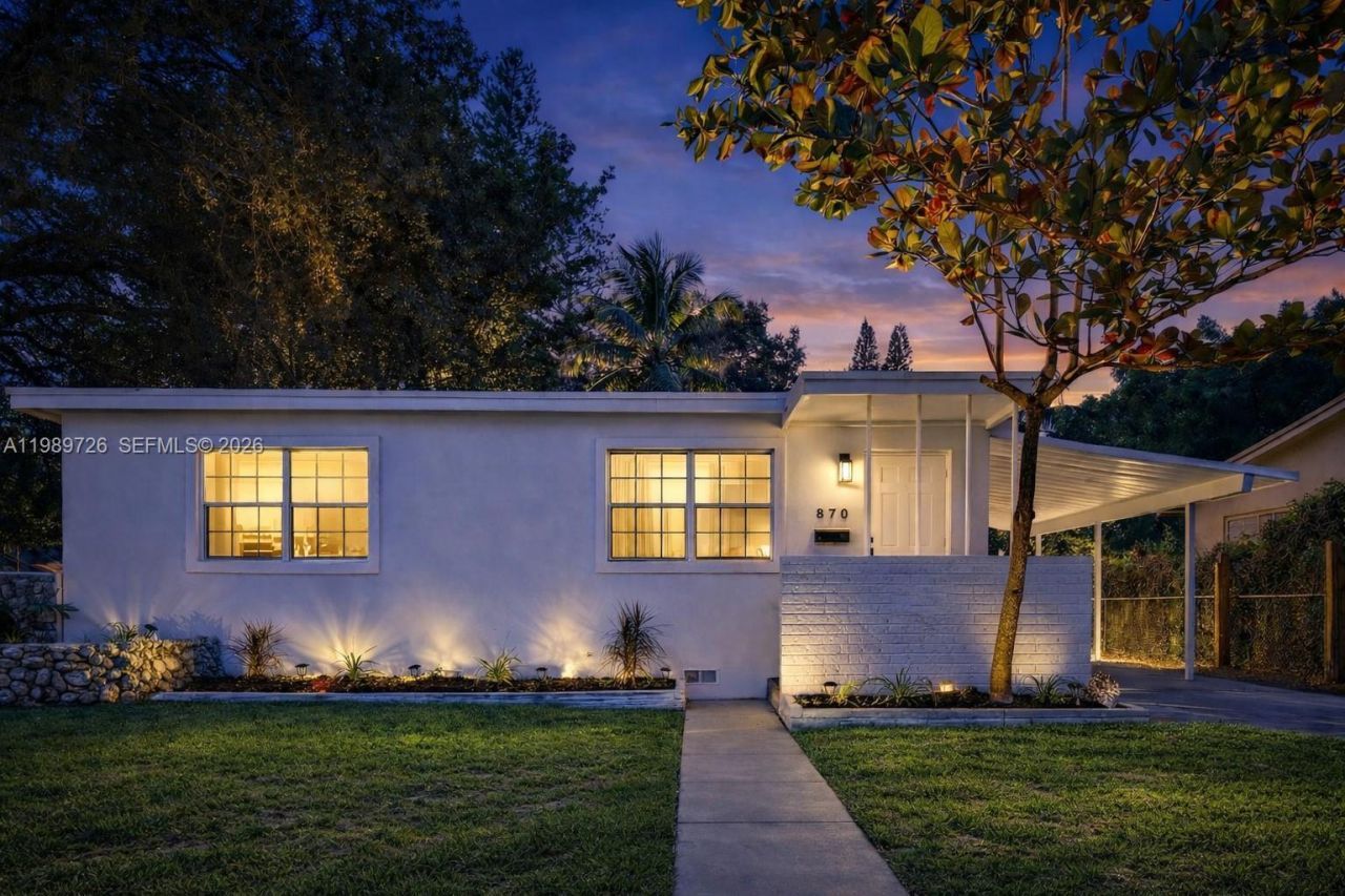 870 NE 144th St , North Miami, FL 33161 Photo