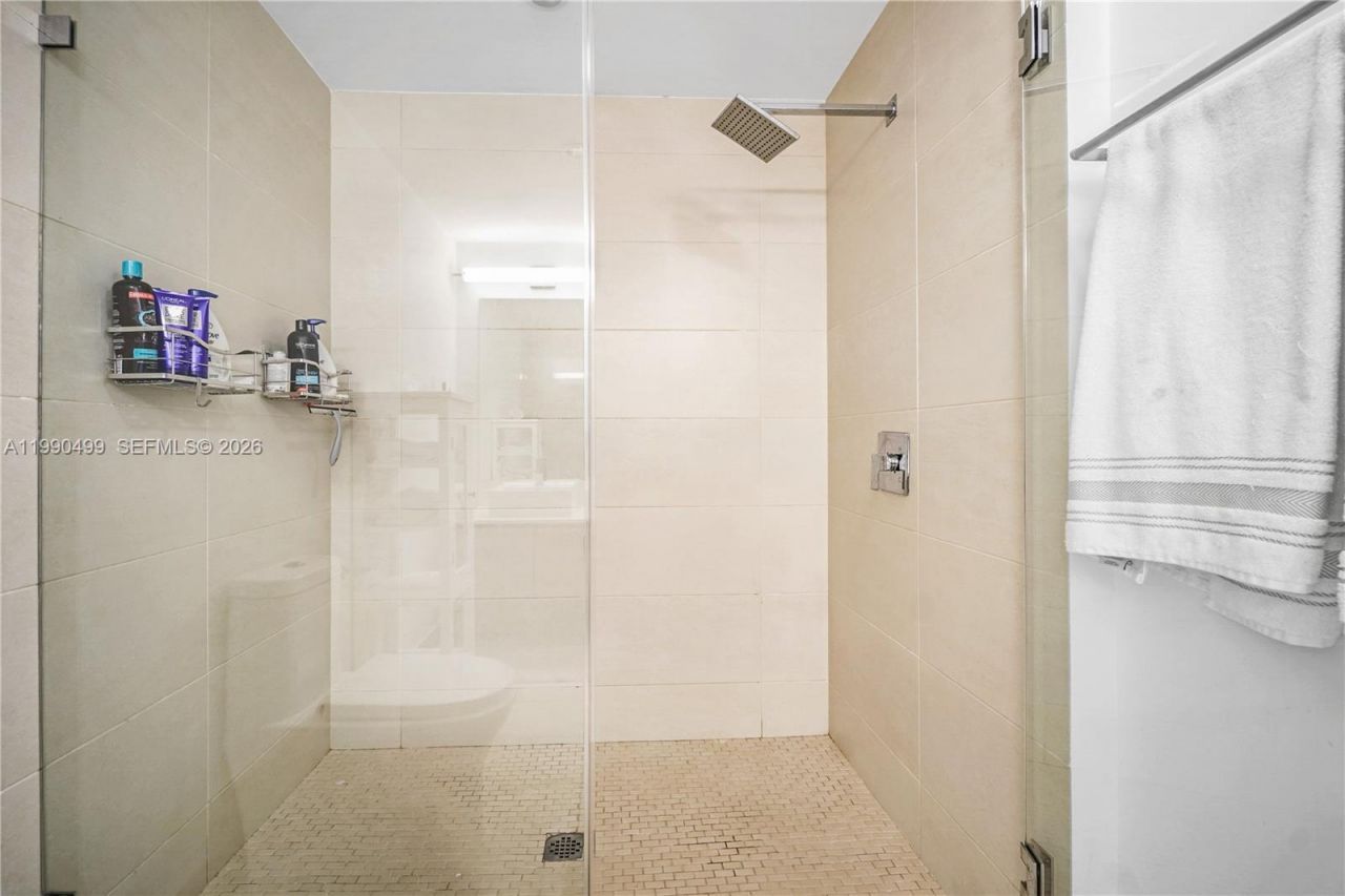 10201 E Bay Harbor Dr , Unit 601, Bay Harbor Islands, FL 33154 Photo