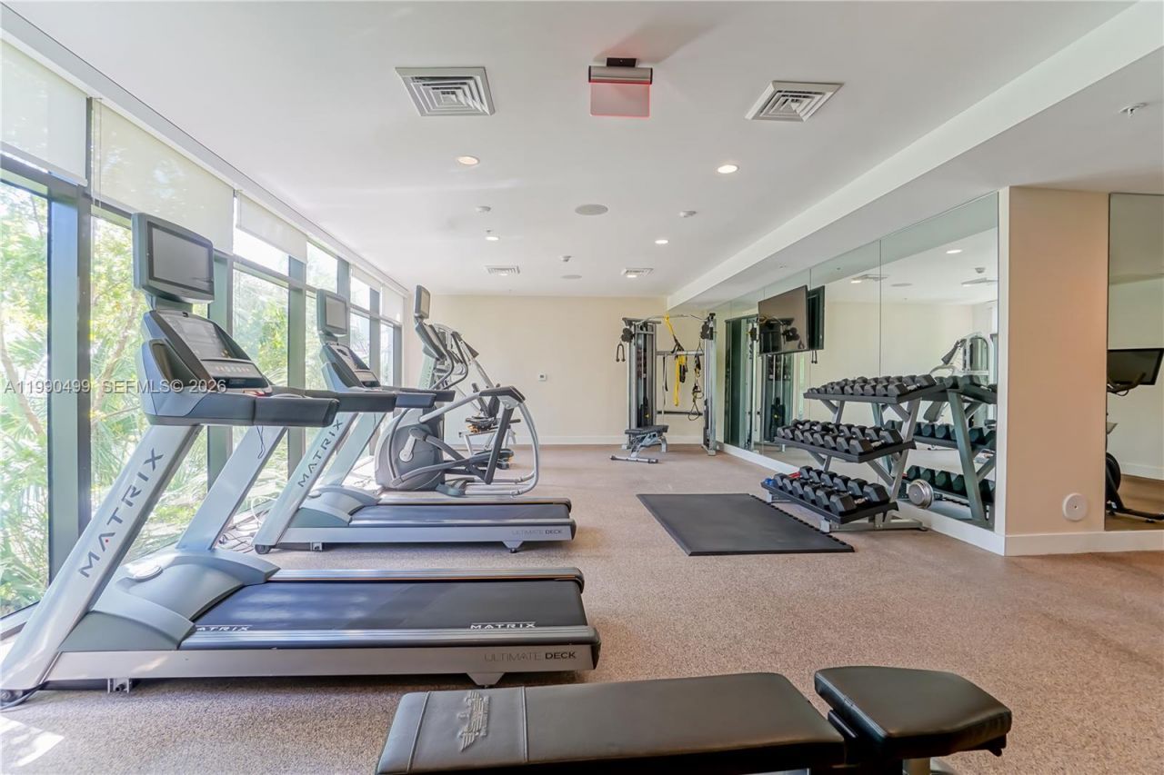 10201 E Bay Harbor Dr , Unit 601, Bay Harbor Islands, FL 33154 Photo