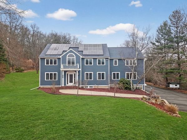 204 Coventry Ln, North Andover, MA 01845