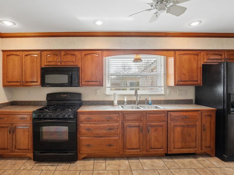 4673 Happiness Way, Cincinnati, OH 45236 Photo 10