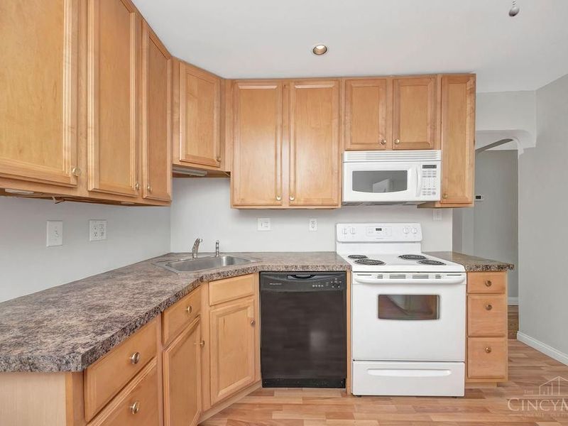 62 Laurel Avenue, Springfield Twp., OH 45216 Photo 11