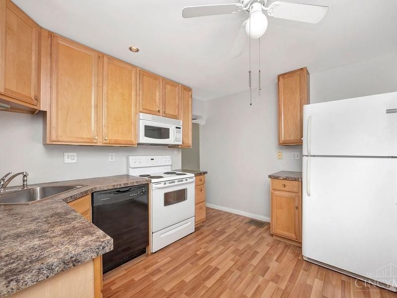 62 Laurel Avenue, Springfield Twp., OH 45216 Photo 12