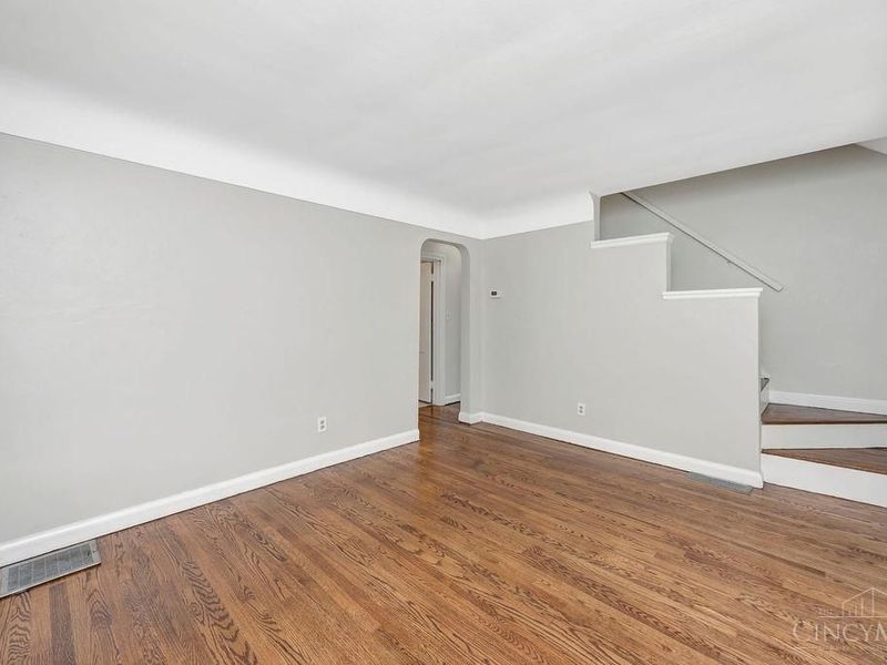 62 Laurel Avenue, Springfield Twp., OH 45216 Photo 6