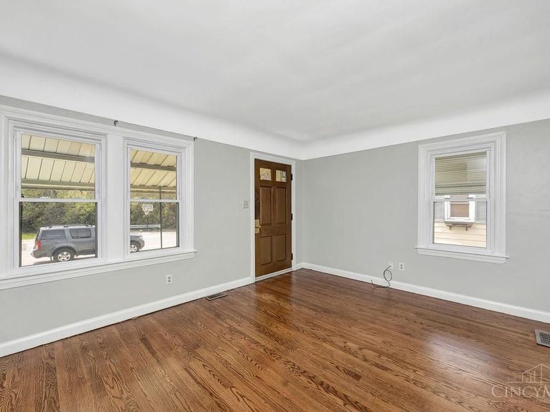 62 Laurel Avenue, Springfield Twp., OH 45216 Photo 9