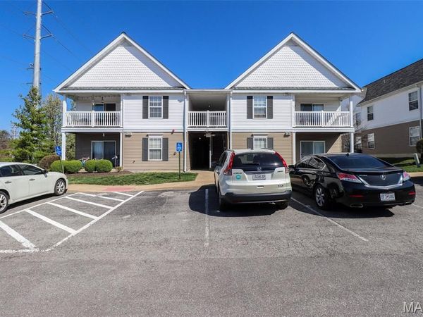 9723 Crayford Road , Unit 1D, Affton, MO 63123