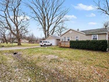 3316 Lockhead Street, Burton, MI 48529