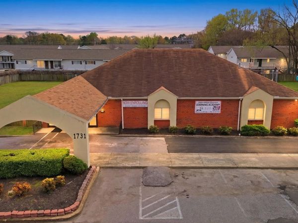 1731 E RAINES RD, Memphis, TN 38116