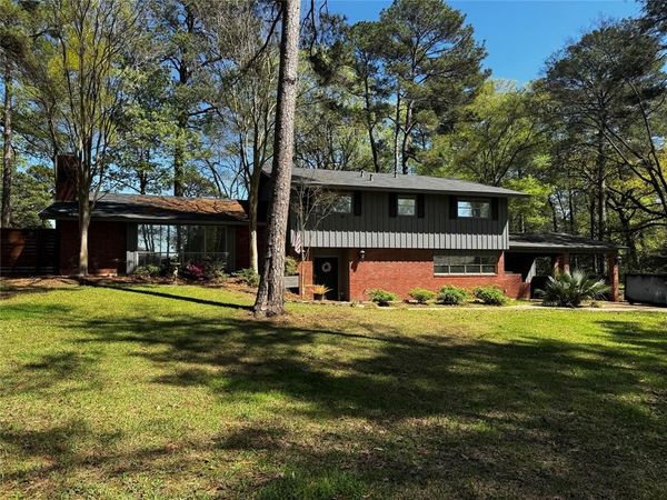 9401 Red Oak Lane , Shreveport, LA 71106